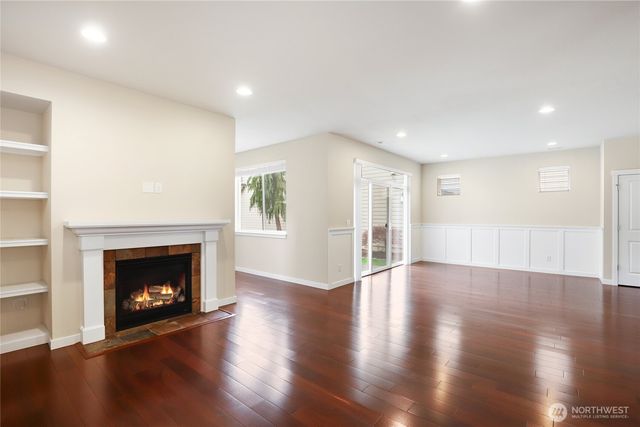 10248 242nd Avenue NE, Redmond, WA 98053