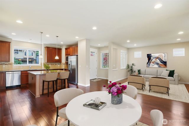 10248 242nd Avenue NE, Redmond, WA 98053