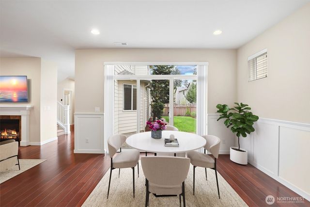 10248 242nd Avenue NE, Redmond, WA 98053
