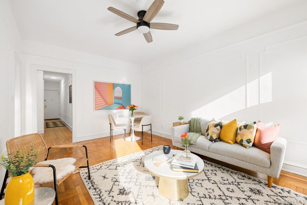 41-42 42nd E4, Sunnyside, NY 11104