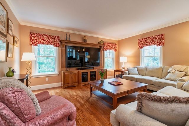 29 Woodcliffe Rd., Lexington, MA 02421