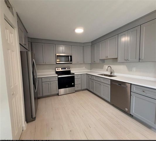 13121 Whitehaven LN 172, Fort Myers, FL 33966