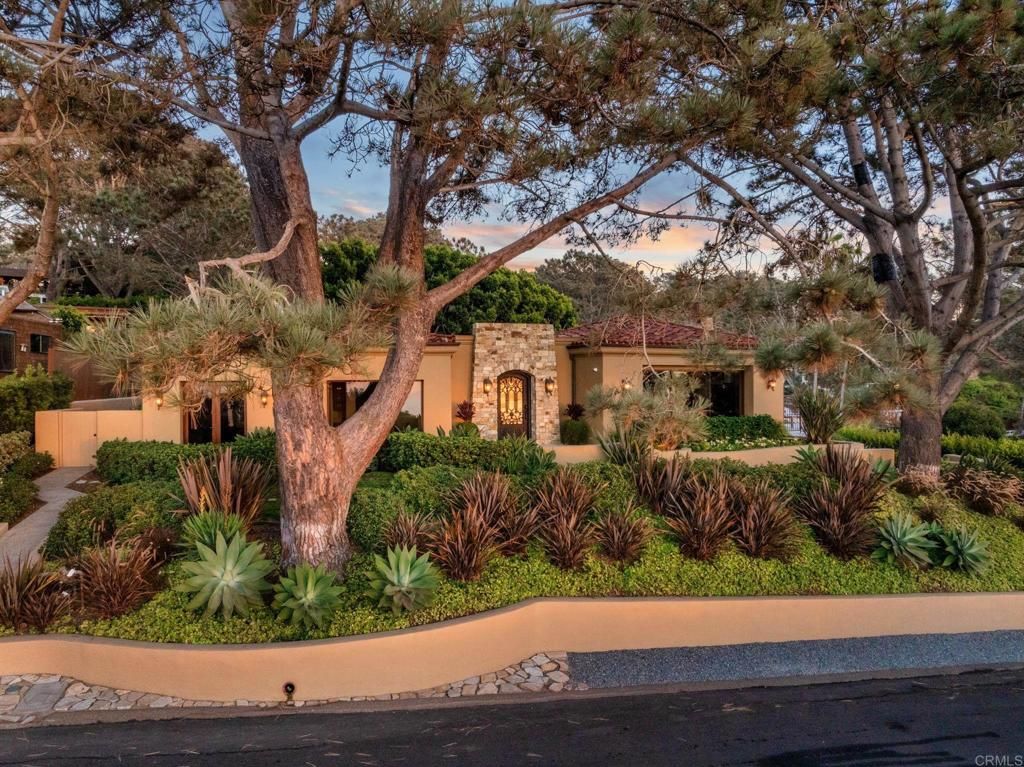 271 Ocean View Avenue, Del Mar, CA 92014