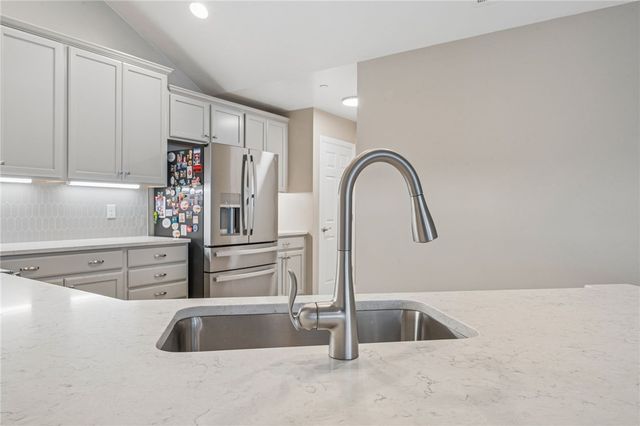 1244 Sandy Ridge Dr, Buffalo Twp, PA 16055