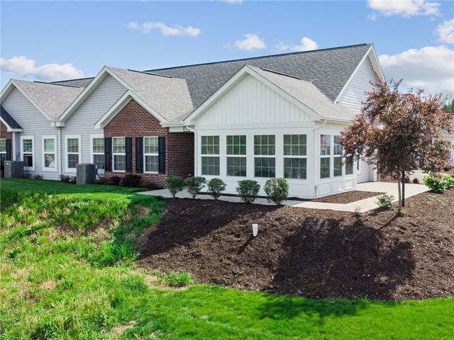 1244 Sandy Ridge Dr, Buffalo Twp, PA 16055