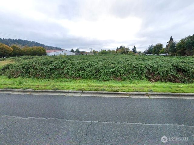 415 Tacoma Boulevard, Pacific, WA 98047