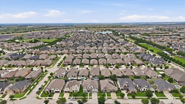 1209 10th Street, Argyle, TX 76226