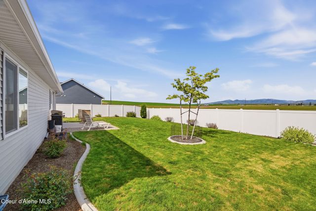 12704 N CAVANAUGH DR, Rathdrum, ID 83858