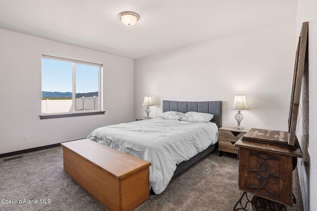 12704 N CAVANAUGH DR, Rathdrum, ID 83858