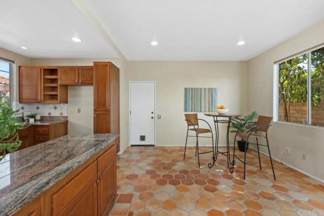 2478 Eagle Crest Ln, Vista, CA 92081