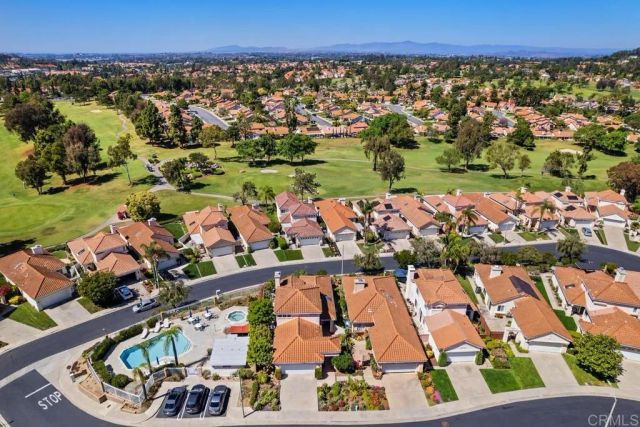 2478 Eagle Crest Ln, Vista, CA 92081