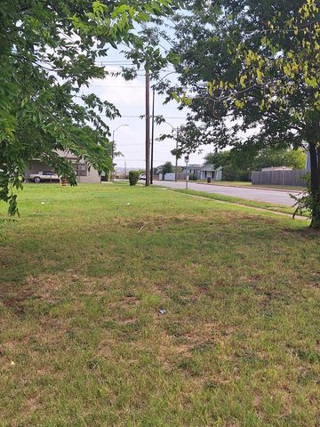 5637 Humbert Avenue, Fort Worth, TX 76107