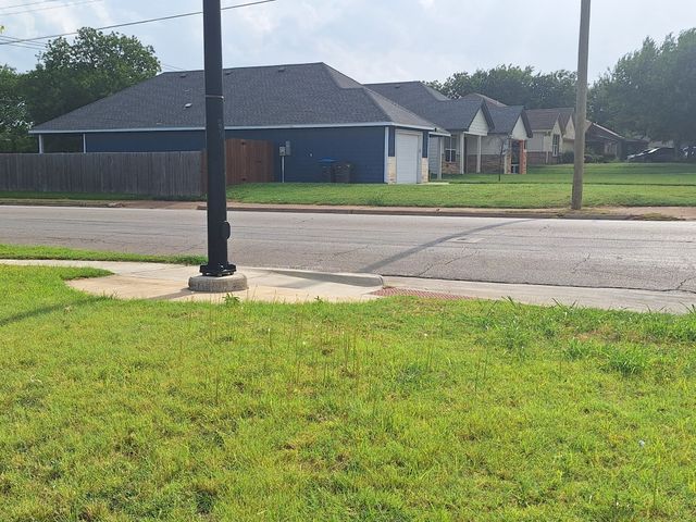 5637 Humbert Avenue, Fort Worth, TX 76107