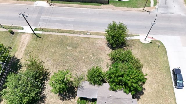 5637 Humbert Avenue, Fort Worth, TX 76107
