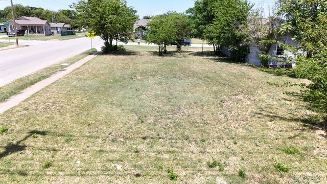 5637 Humbert Avenue, Fort Worth, TX 76107