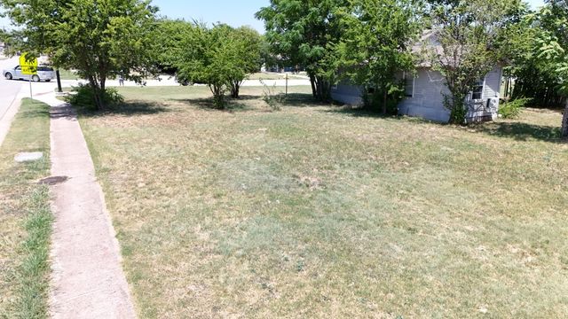 5637 Humbert Avenue, Fort Worth, TX 76107
