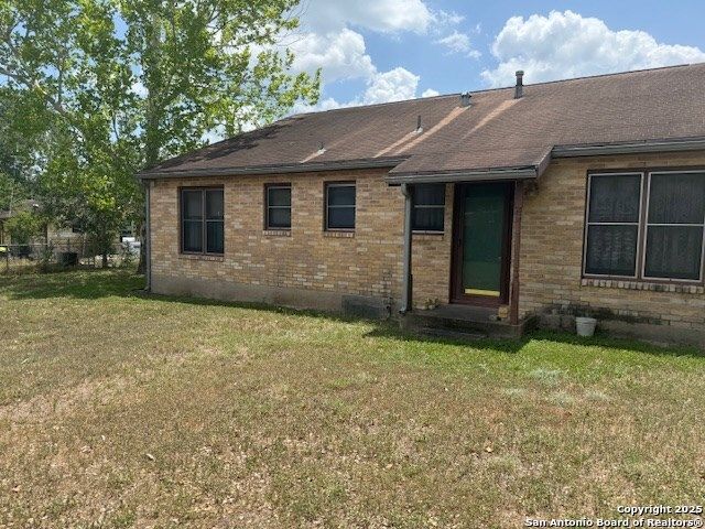 10442 Sixth Streeet, Pettus, TX 78146