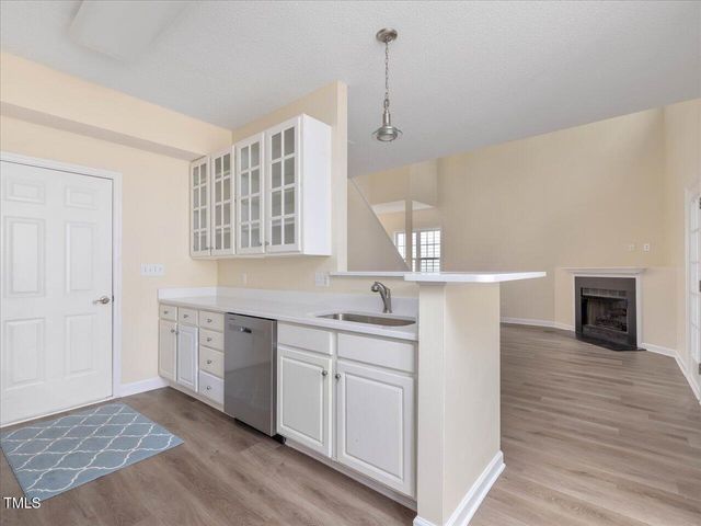 1928 Shadow Glen Drive, Raleigh, NC 27604