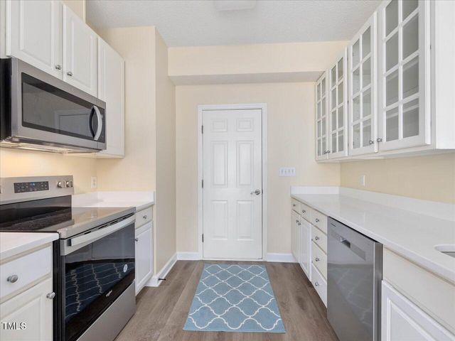 1928 Shadow Glen Drive, Raleigh, NC 27604