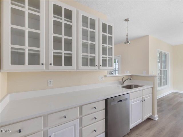 1928 Shadow Glen Drive, Raleigh, NC 27604