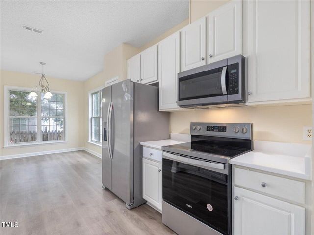 1928 Shadow Glen Drive, Raleigh, NC 27604