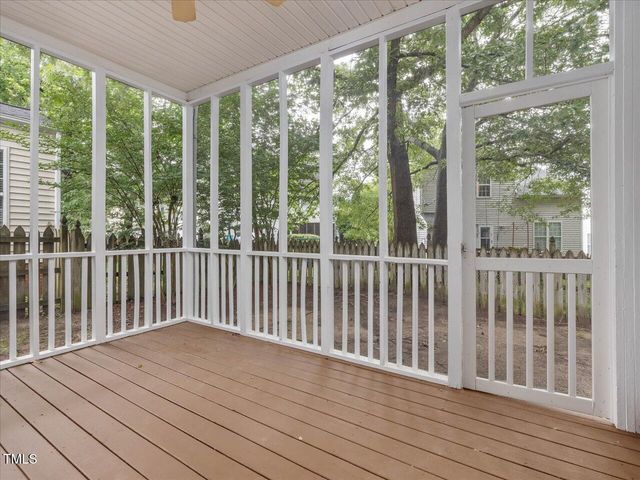 1928 Shadow Glen Drive, Raleigh, NC 27604