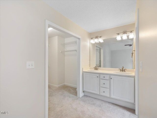 1928 Shadow Glen Drive, Raleigh, NC 27604