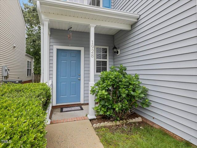 1928 Shadow Glen Drive, Raleigh, NC 27604