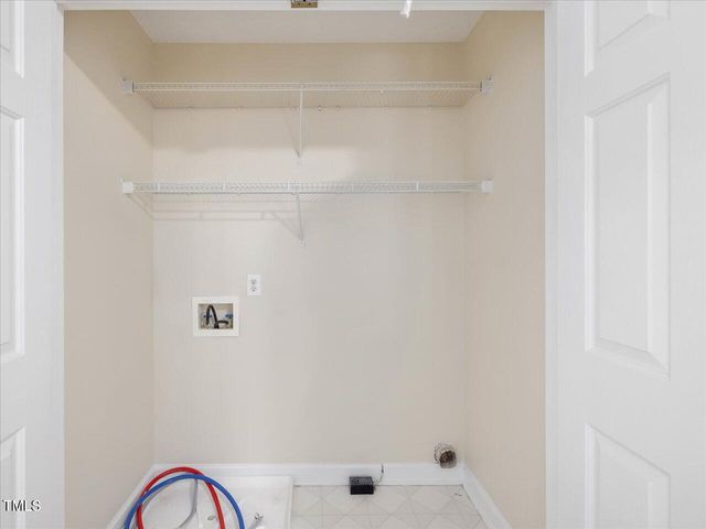 1928 Shadow Glen Drive, Raleigh, NC 27604