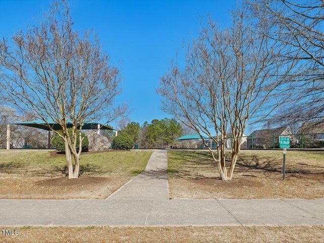 1928 Shadow Glen Drive, Raleigh, NC 27604