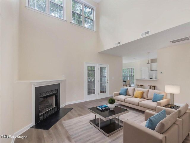 1928 Shadow Glen Drive, Raleigh, NC 27604