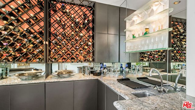 853 S Bundy Drive, Los Angeles, CA 90049