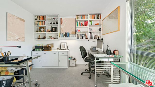 853 S Bundy Drive, Los Angeles, CA 90049