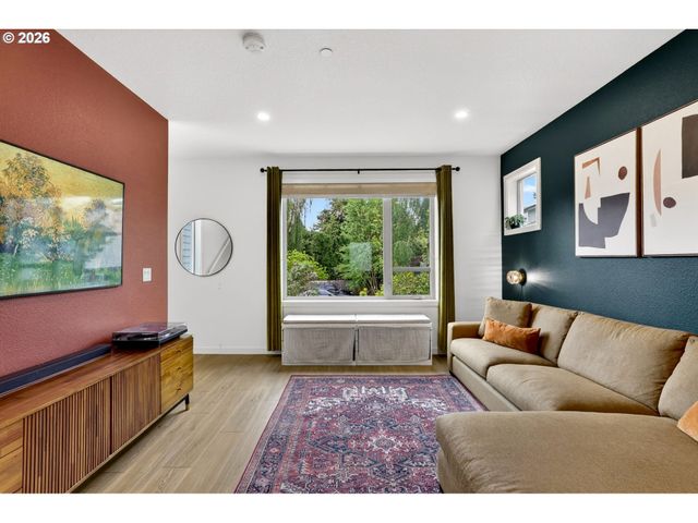 3954 Se GLADSTONE St, Portland, OR 97202