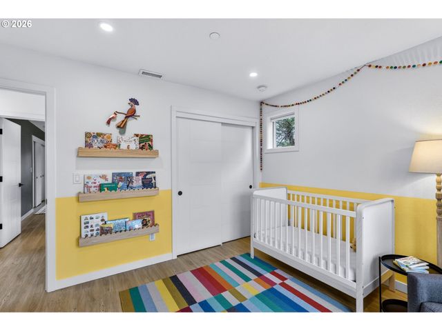 3954 Se GLADSTONE St, Portland, OR 97202