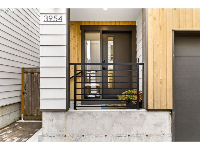 3954 Se GLADSTONE St, Portland, OR 97202