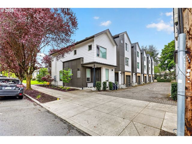 3954 Se GLADSTONE St, Portland, OR 97202