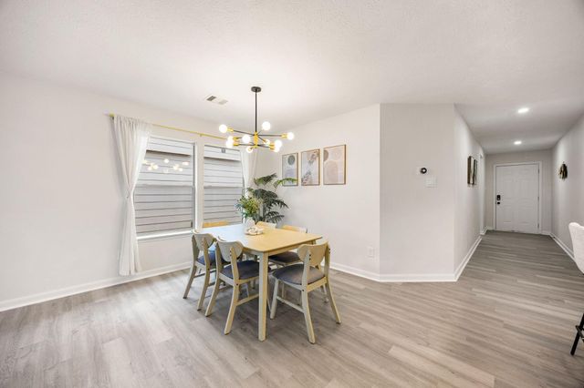 1010 Hummingbird Point Lane, Houston, TX 77090