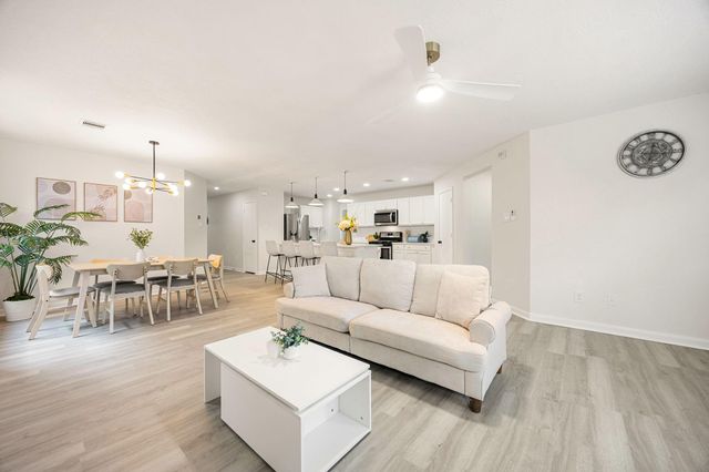 1010 Hummingbird Point Lane, Houston, TX 77090