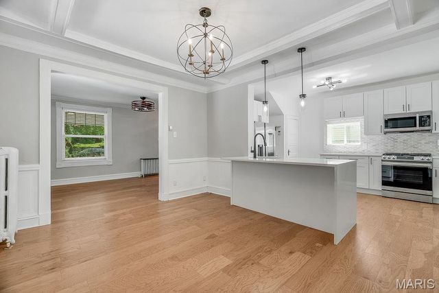 669 Clark Avenue, Webster Groves, MO 63119