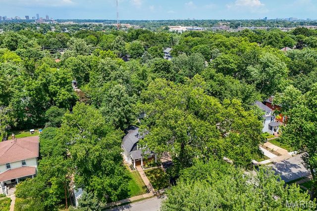 669 Clark Avenue, Webster Groves, MO 63119