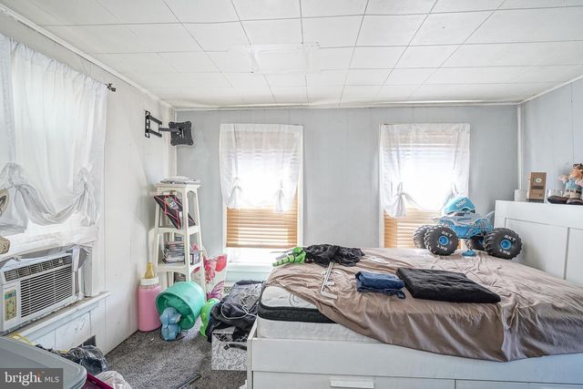 1015 PHILADELPHIA AVE, National Park, NJ 08063