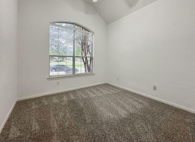 73 E Montfair Boulevard, The Woodlands, TX 77382