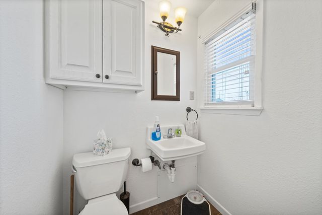 1902 Winston, Big Spring, TX 79720