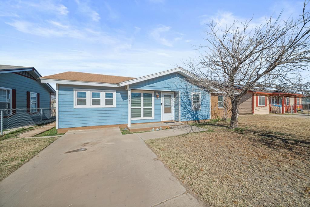 1902 Winston, Big Spring, TX 79720