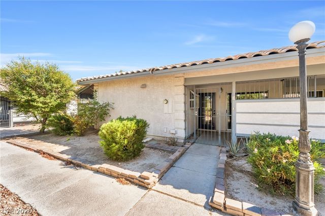 213 North Lamb Boulevard E, Las Vegas, NV 89110