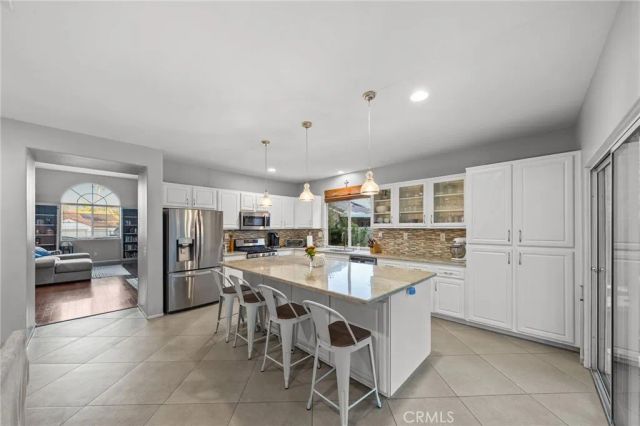 43021 Knightsbridge Way, Temecula, CA 92592