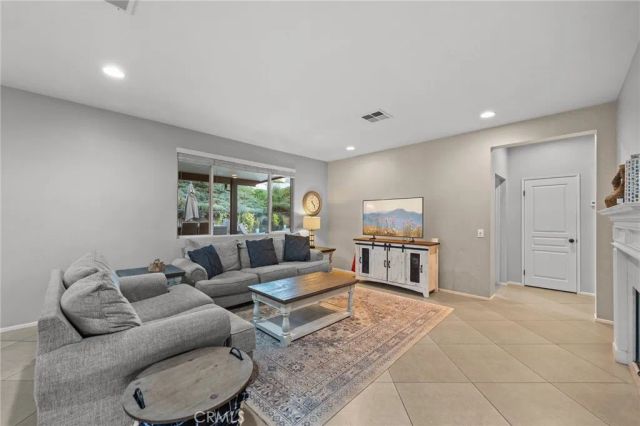43021 Knightsbridge Way, Temecula, CA 92592