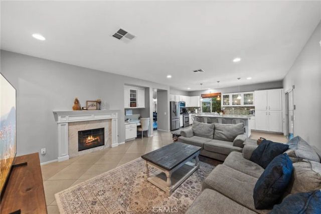 43021 Knightsbridge Way, Temecula, CA 92592