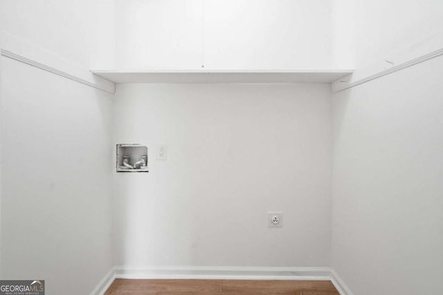 324 Hill Crest Circle, Woodstock, GA 30188